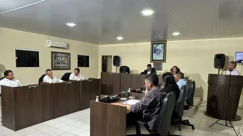 Câmara de Caraúbas realiza sessão ordinária e aprova importantes projetos em benefício da população