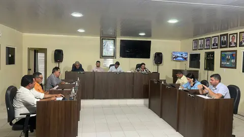 Câmara de Caraúbas realiza mais uma sessão ordinária e aprova projeto de autoria do Poder Executivo